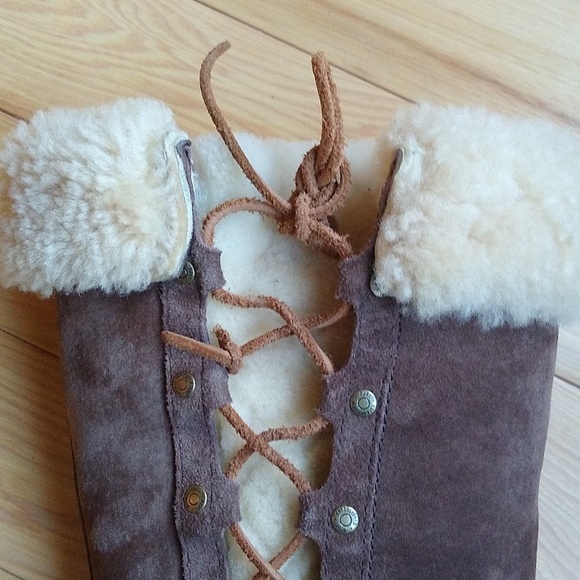 UGGS AUSTRALIA 5163 UPSIDE TALL SHEARLING SUEDE LACE UP BOOTS size 7 - Picture 4 of 7